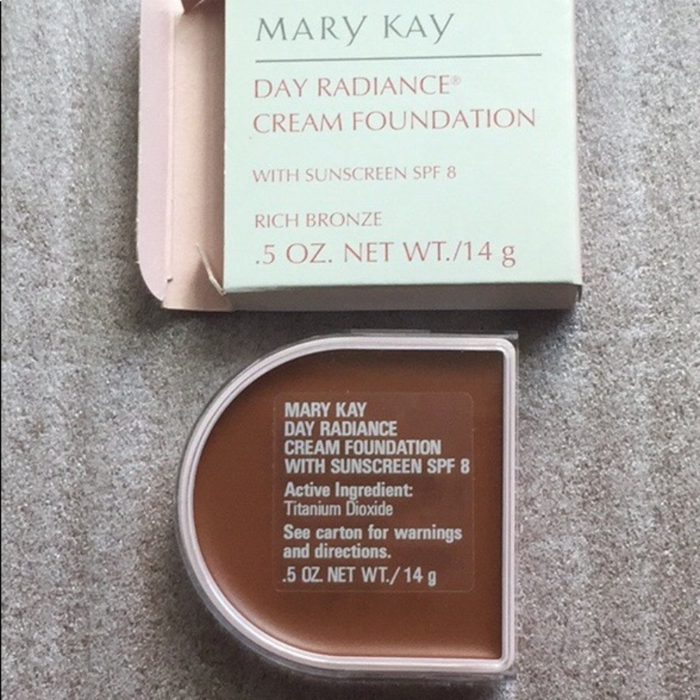 MARY KAY